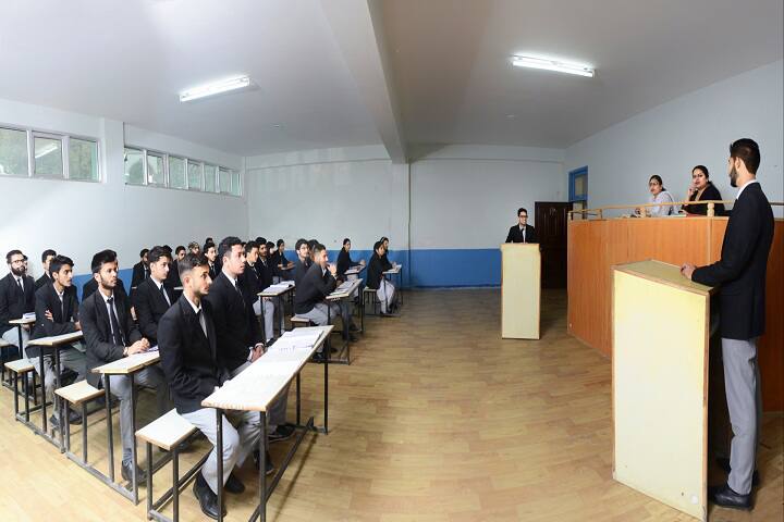 moot-court